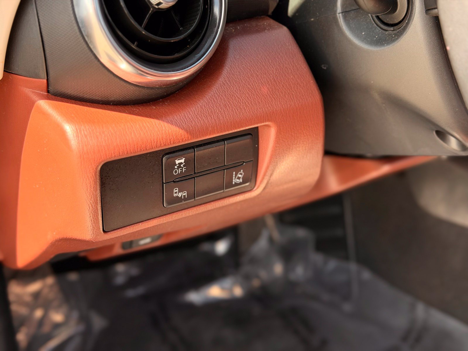 Used 2018 MAZDA MX-5 Miata RF Grand Touring RWD image 27
