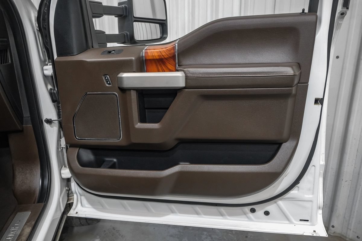 Used 2020 Ford F350 King Ranch w/ King Ranch Ultimate Package AWD/4WD image 47