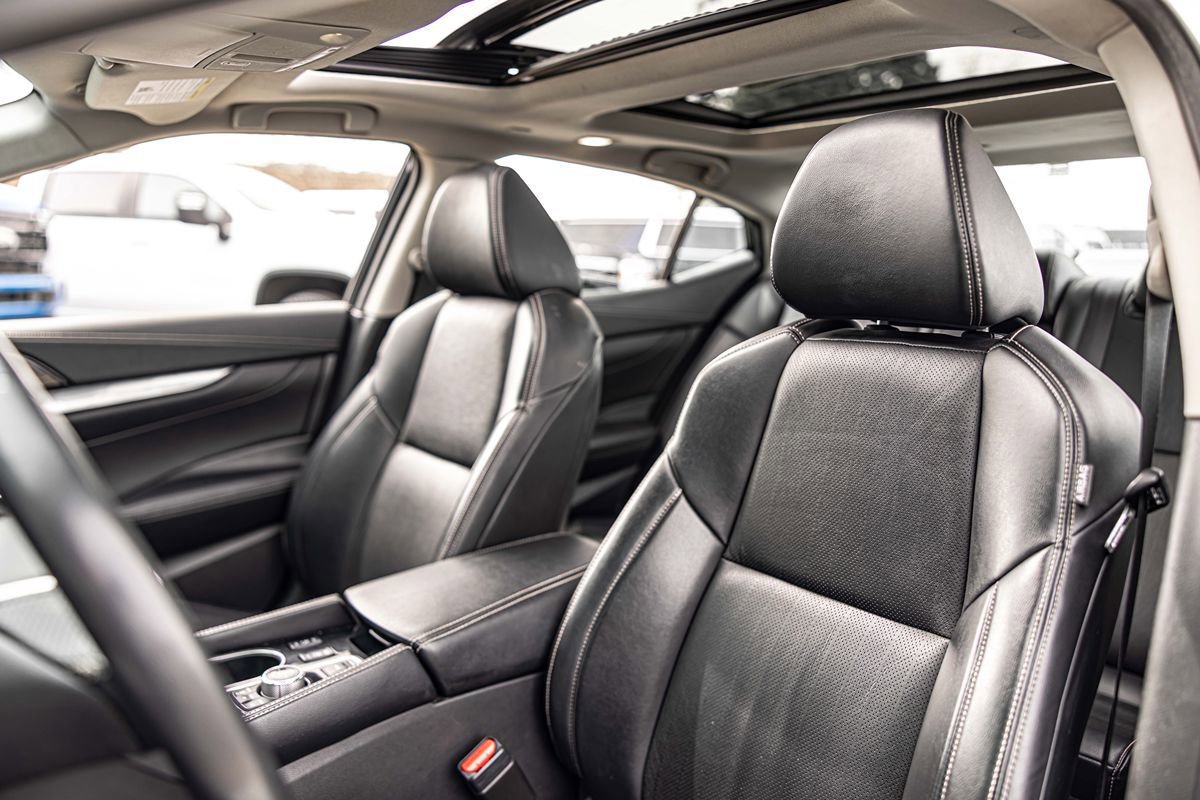 Used 2023 Nissan Maxima SL FWD image 18