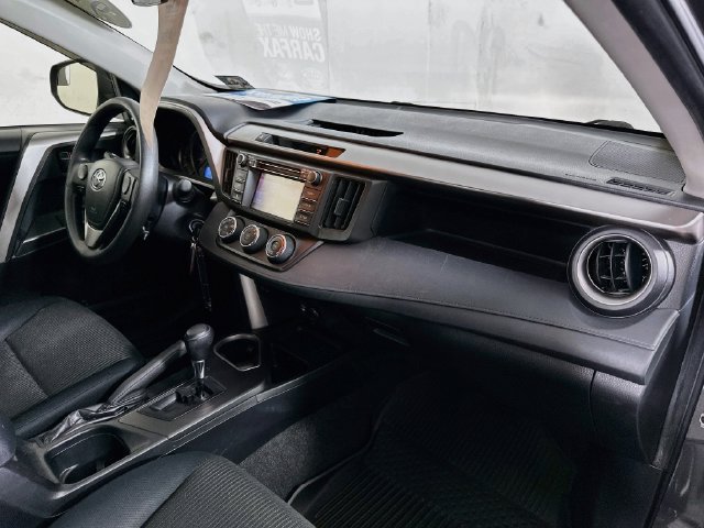 Used 2016 Toyota RAV4 LE AWD/4WD image 33