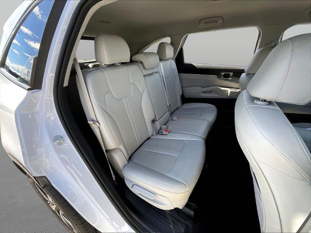 Used 2023 Kia Sorento S FWD image 27