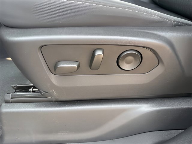 Used 2023 GMC Sierra 1500 Elevation image 16