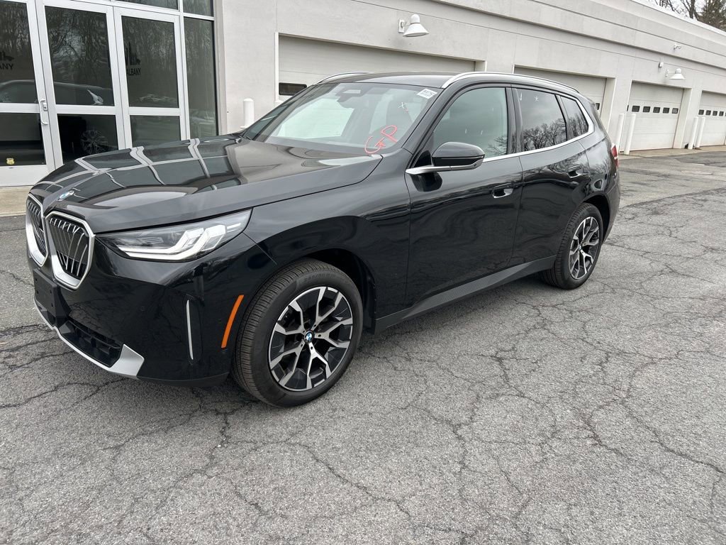 Used 2025 BMW X3 xDrive30i w/ Premium Package image 1