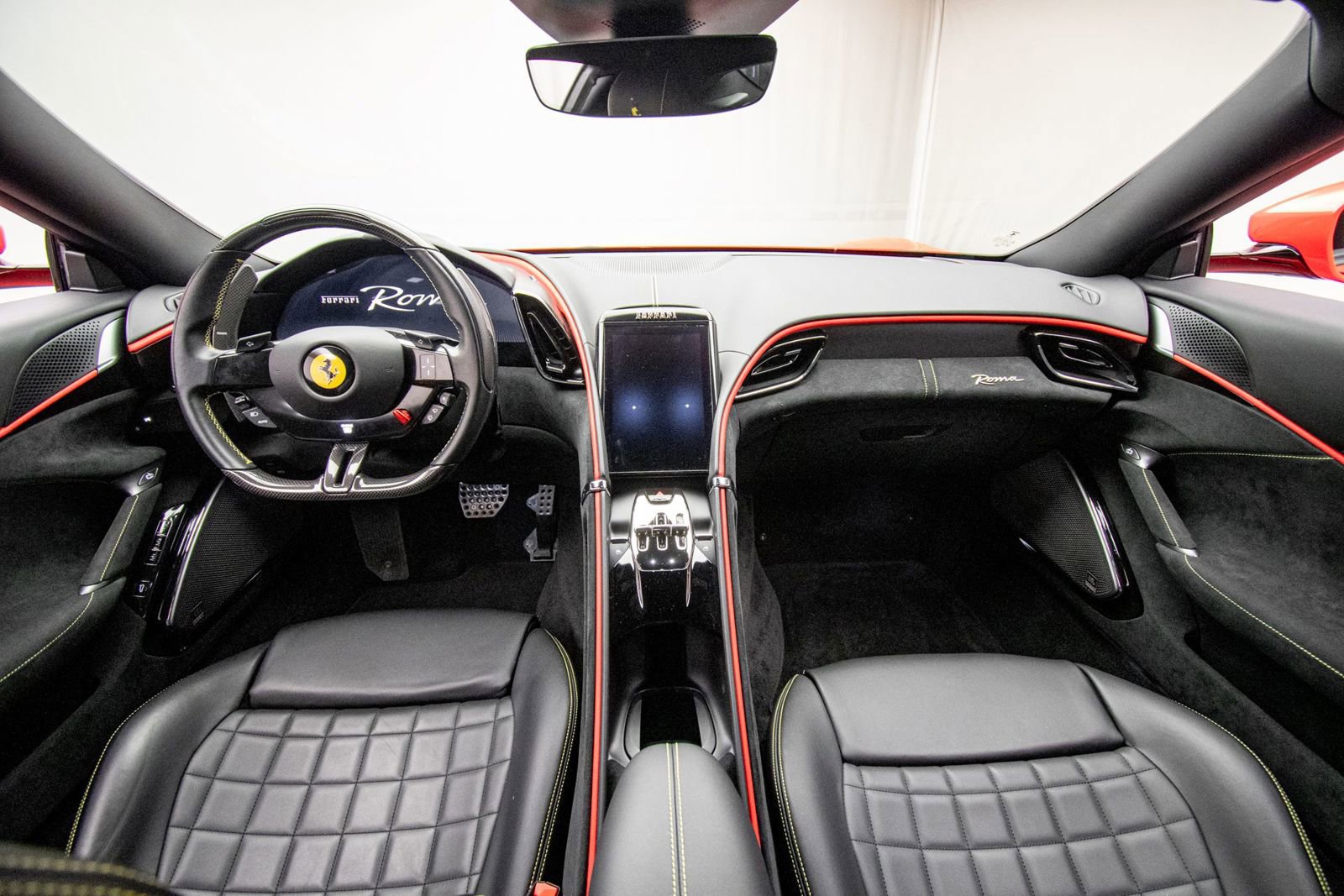 Used 2022 Ferrari Roma RWD image 10