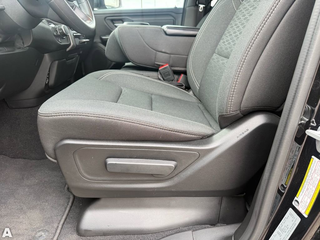 Used 2025 RAM 1500 Tradesman w/ Night Edition AWD/4WD image 13