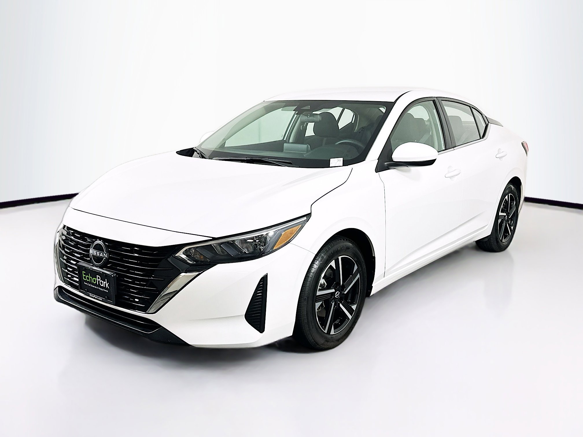 Used 2024 Nissan Sentra SV image 3