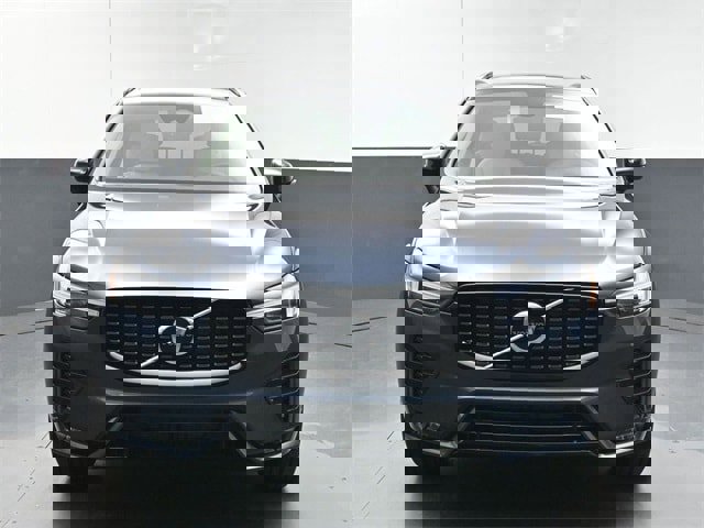 New 2025 Volvo XC60 B5 Core image 3