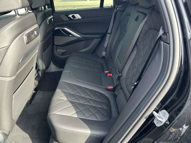 New 2027 BMW X6 xDrive40i AWD/4WD image 8