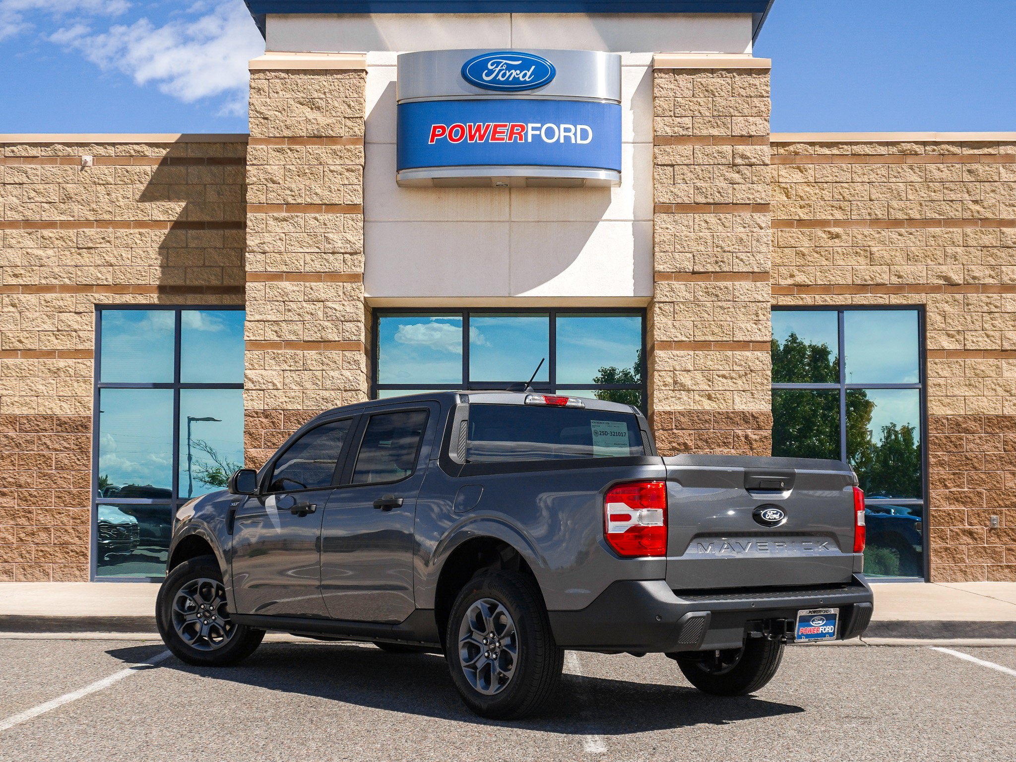 New 2025 Ford Maverick XLT image 8