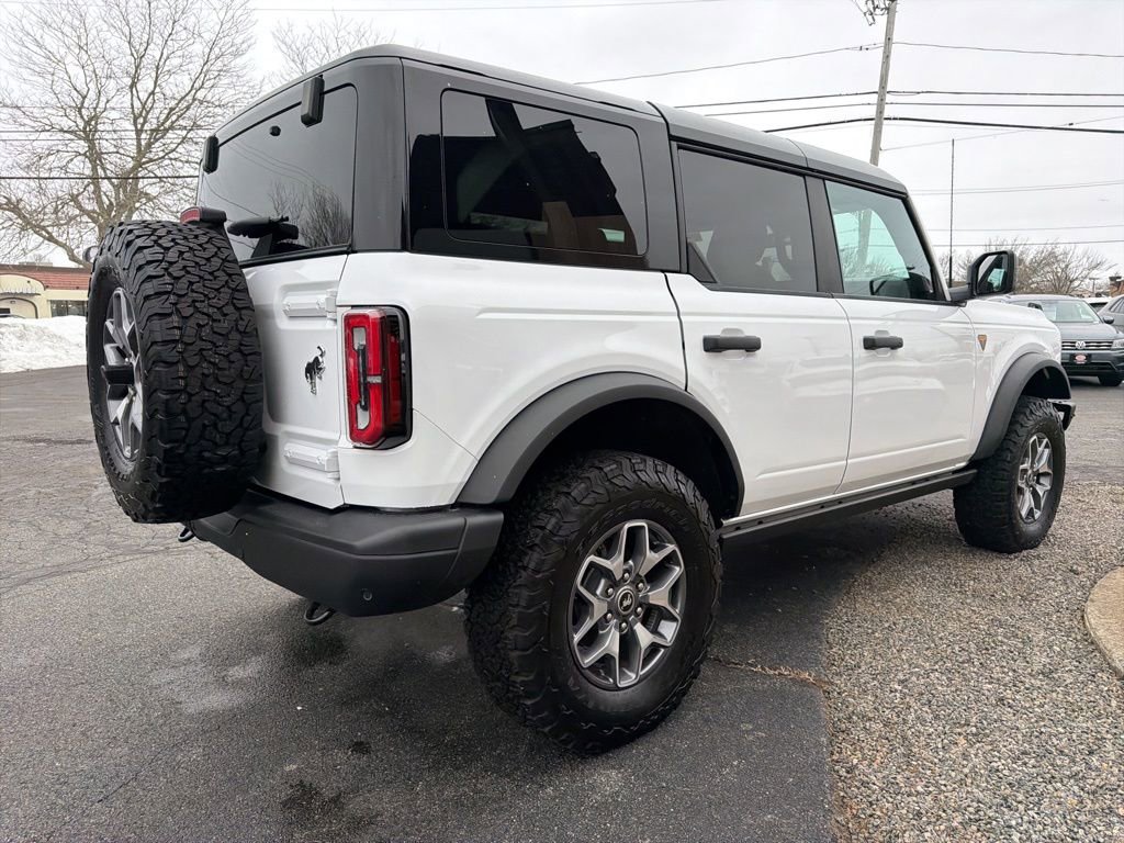 Used 2024 Ford Bronco Badlands image 6