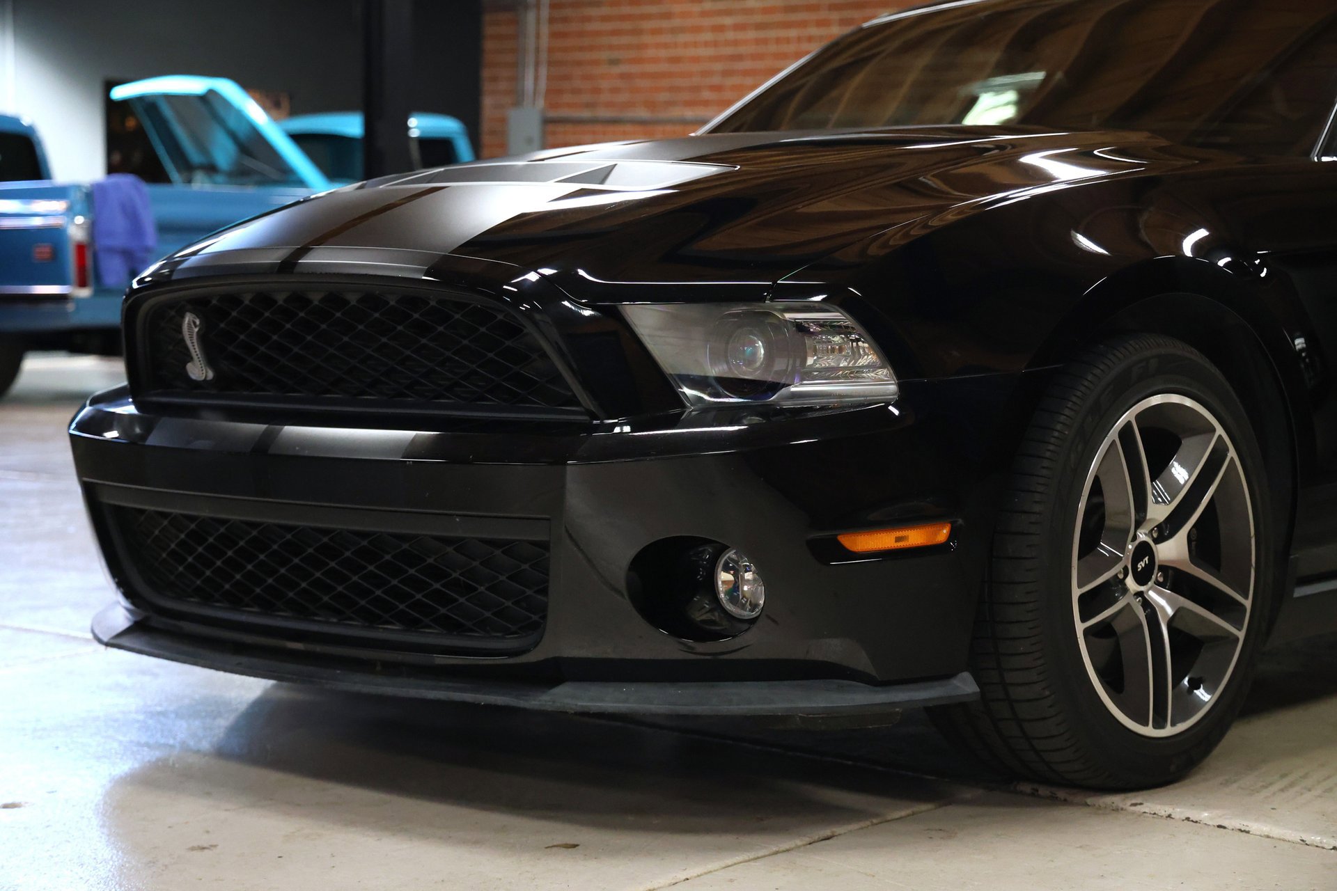 Used 2010 Ford Mustang Shelby GT500 image 16