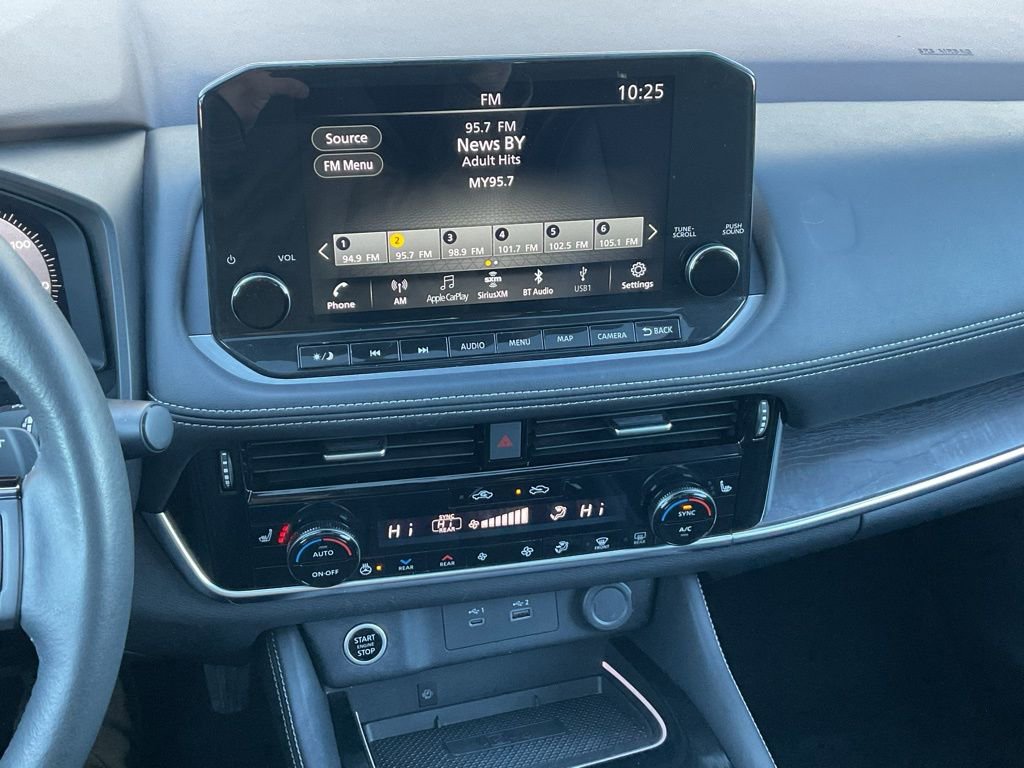 Used 2022 Nissan Rogue Platinum w/ Head-Up Display Package image 13