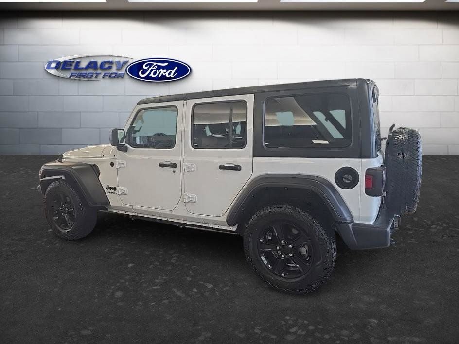 Used 2022 Jeep Wrangler Unlimited Sport image 3