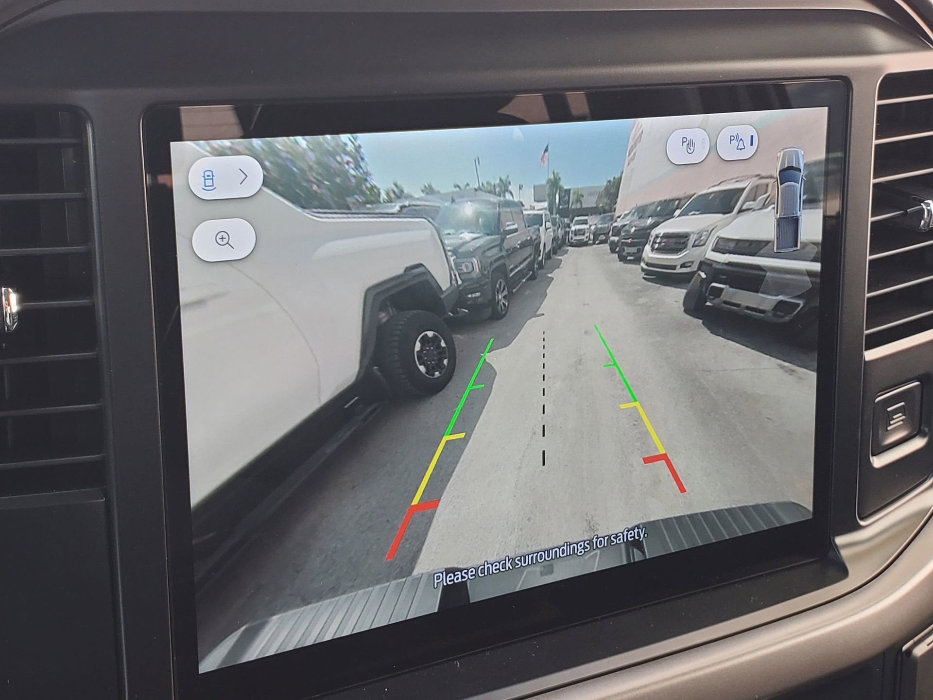 Used 2025 Ford F150 XLT w/ Equipment Group 301A Standard image 25