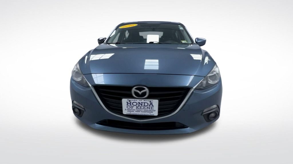 Used 2016 MAZDA MAZDA3 i Touring w/ Popular Equipment Package FWD image 3