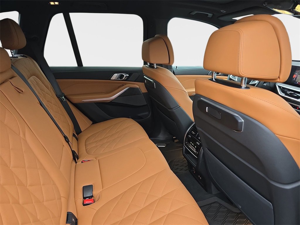 Used 2025 BMW X5 M60i w/ Climate Comfort Package image 13