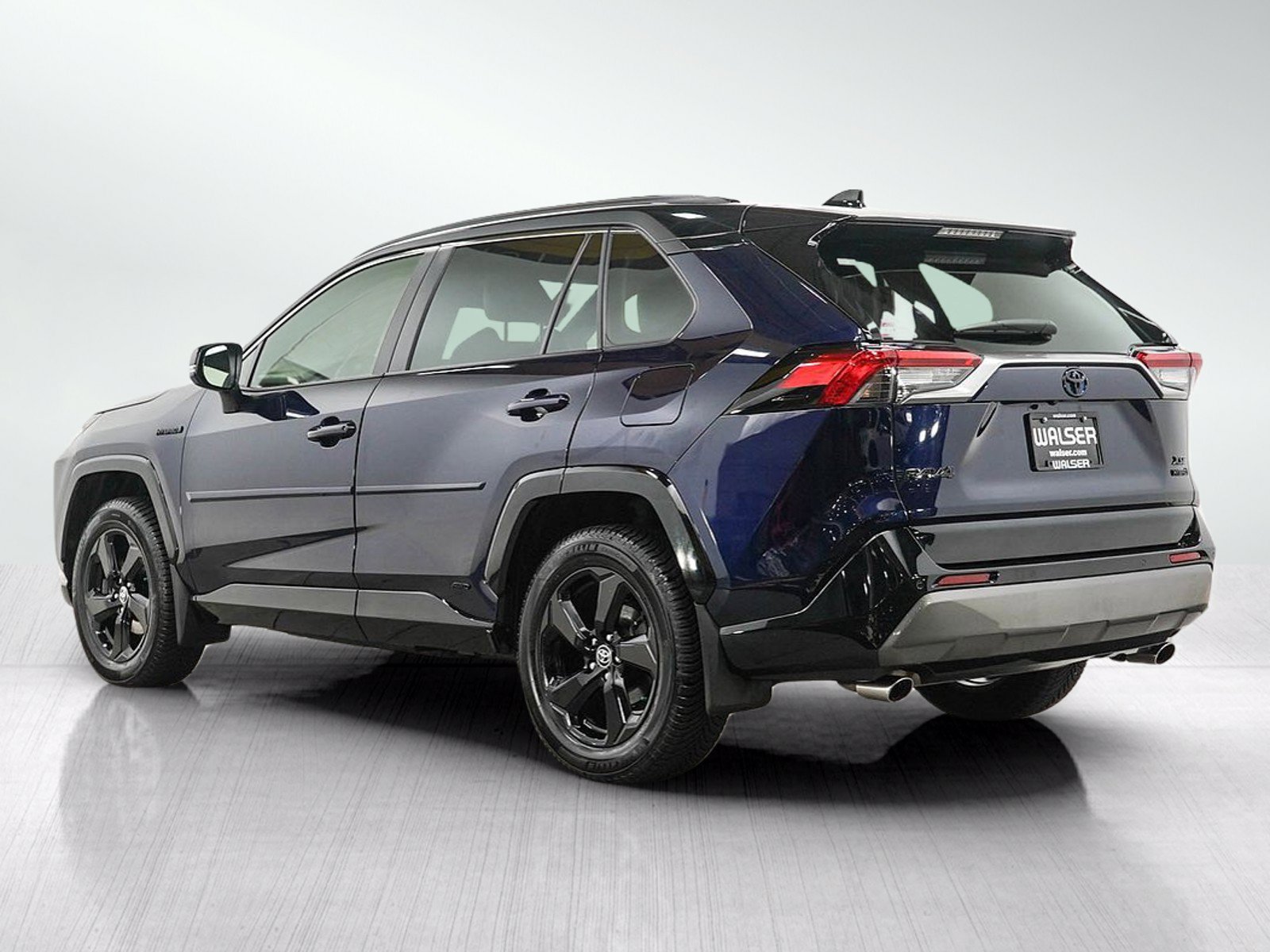 Used 2020 Toyota RAV4 XSE AWD/4WD image 3