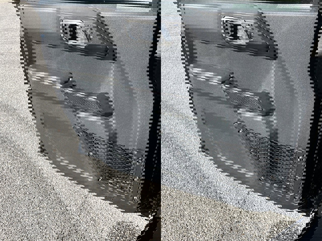 New 2025 Ford Bronco 4-Door image 15