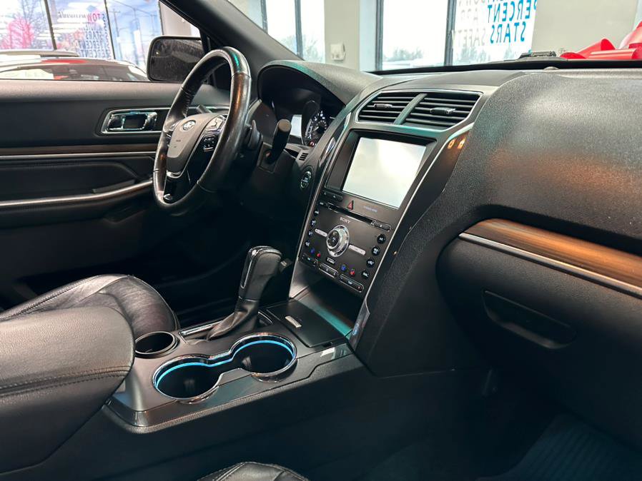 Used 2016 Ford Explorer Limited FWD image 32