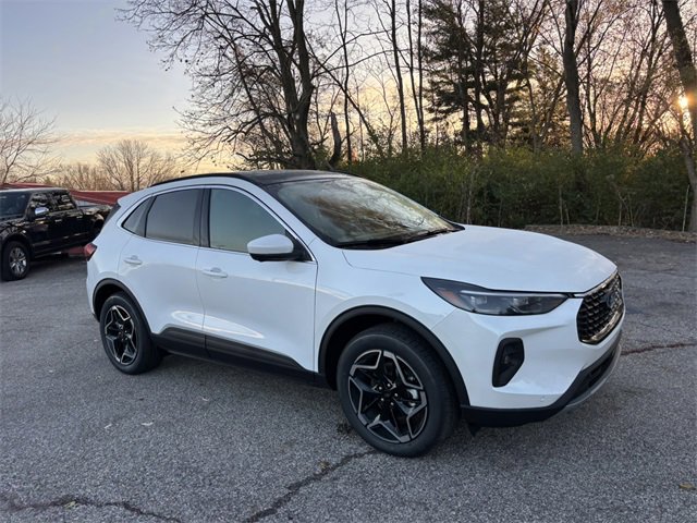 New 2026 Ford Escape Platinum w/ Premium Technology Package image 28