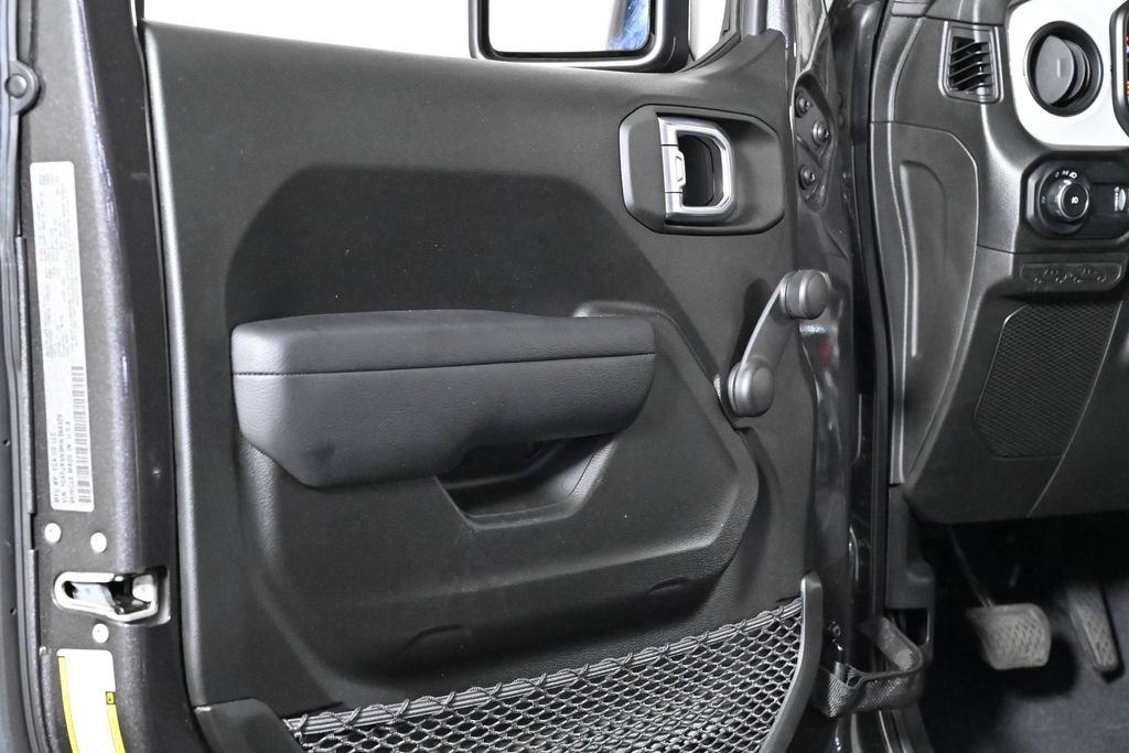 Used 2024 Jeep Wrangler Sport AWD/4WD image 27