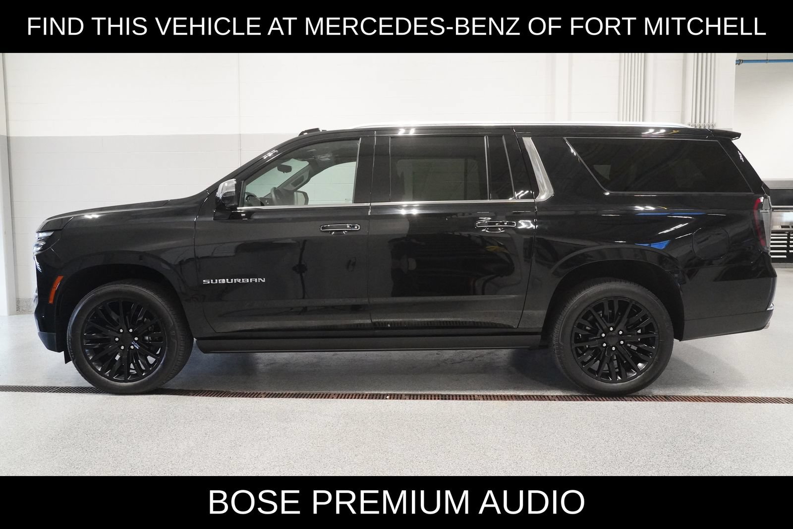 Used 2025 Chevrolet Suburban Premier AWD/4WD image 3