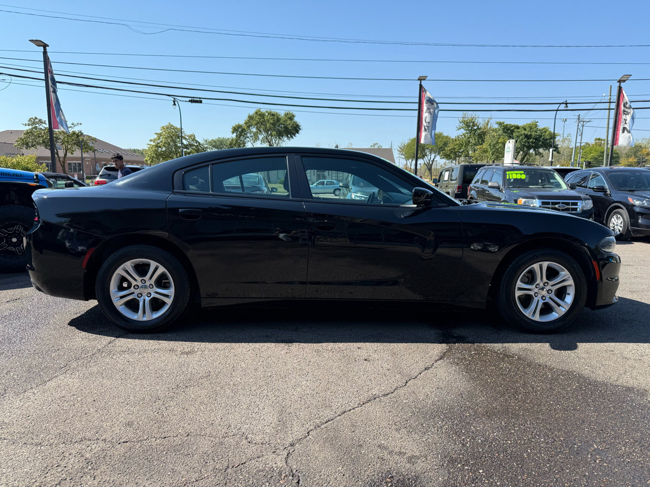 Used 2022 Dodge Charger SXT image 9