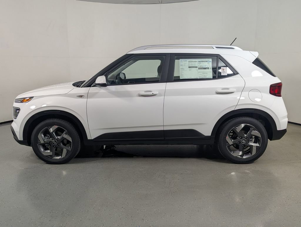 New 2026 Hyundai Venue SEL FWD image 4