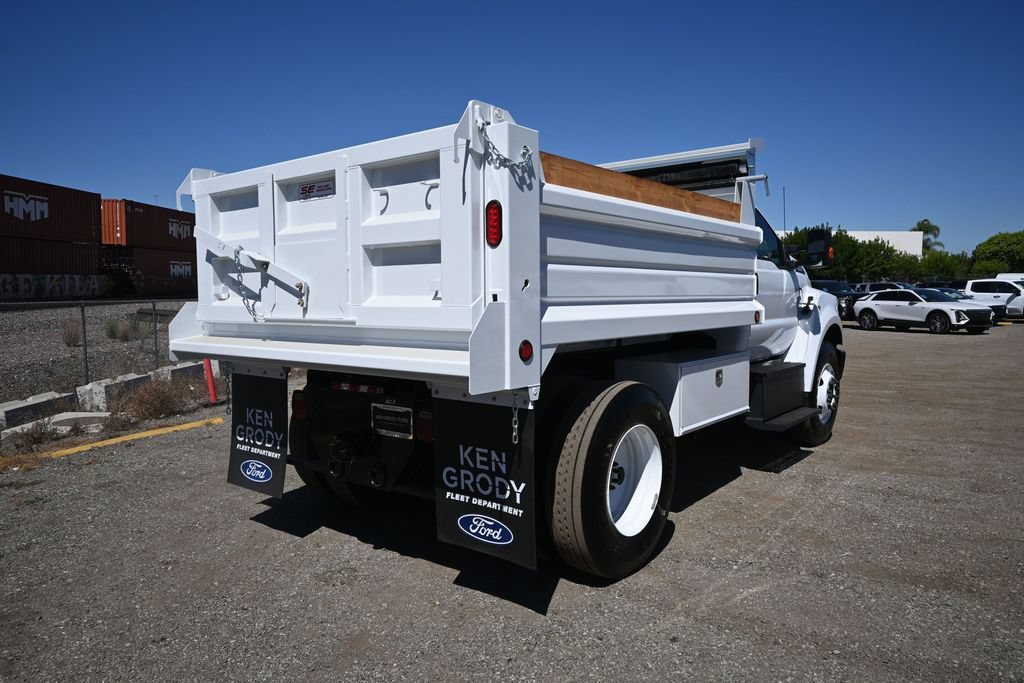 New 2027 Ford F650 2WD Regular Cab Super Duty image 5