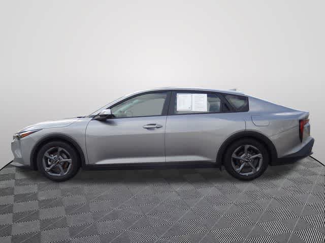 Used 2025 Kia K4 FWD image 2