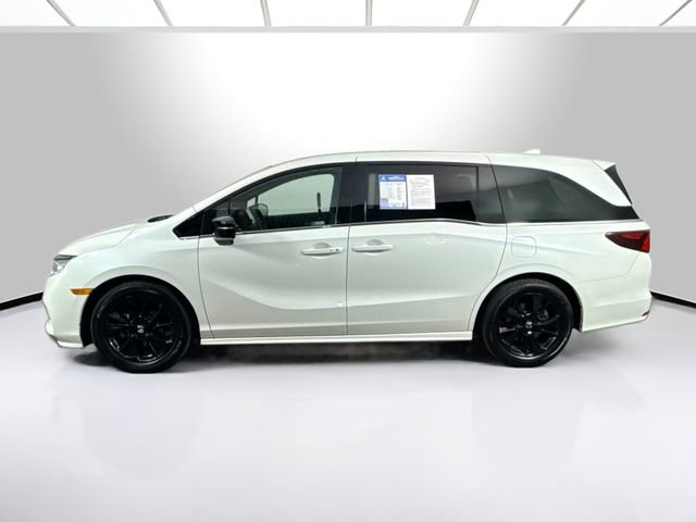 Used 2023 Honda Odyssey Sport image 3