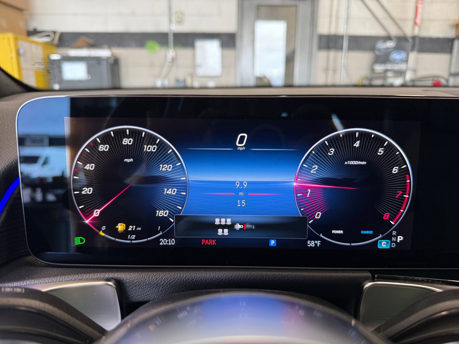 Used 2026 Mercedes-Benz GLB 250 4MATIC image 11