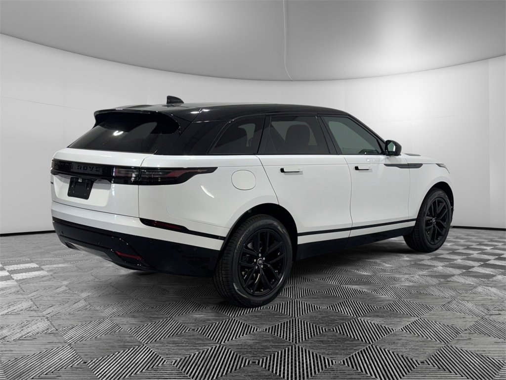 New 2026 Land Rover Range Rover Velar Dynamic SE image 5