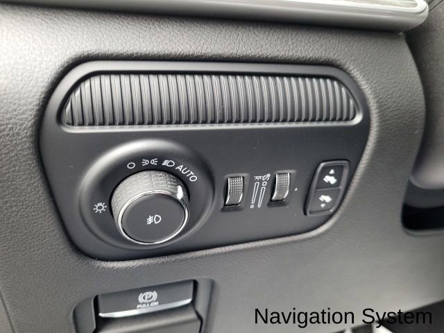 Used 2023 Jeep Wagoneer Series III w/ Convenience Group I image 16