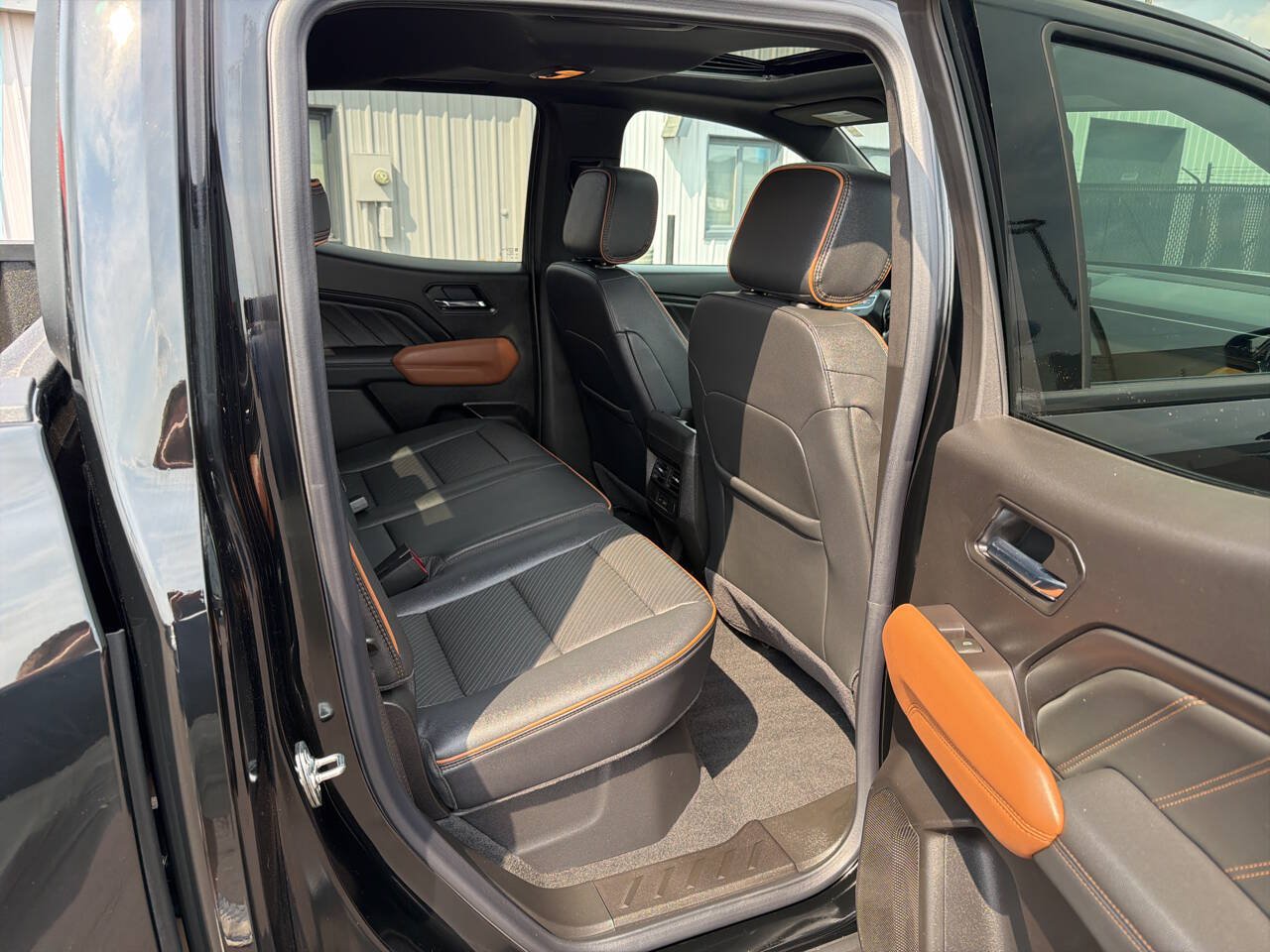 Used 2026 GMC Canyon AT4 w/ Technology Plus Package AWD/4WD image 16