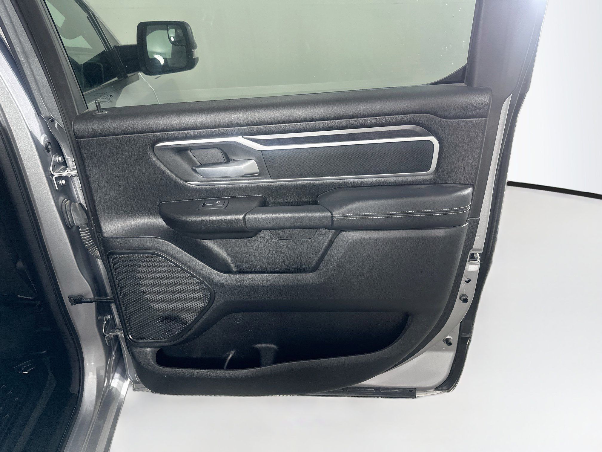 Used 2023 RAM 1500 Big Horn AWD/4WD image 29