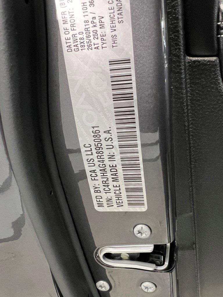 Used 2024 Jeep Grand Cherokee Altitude image 50