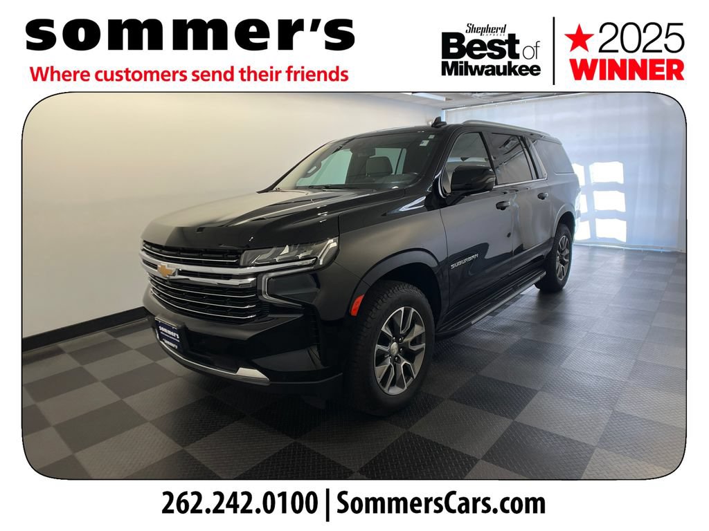 Used 2022 Chevrolet Suburban LT w/ LT Signature Plus Package AWD/4WD image 2