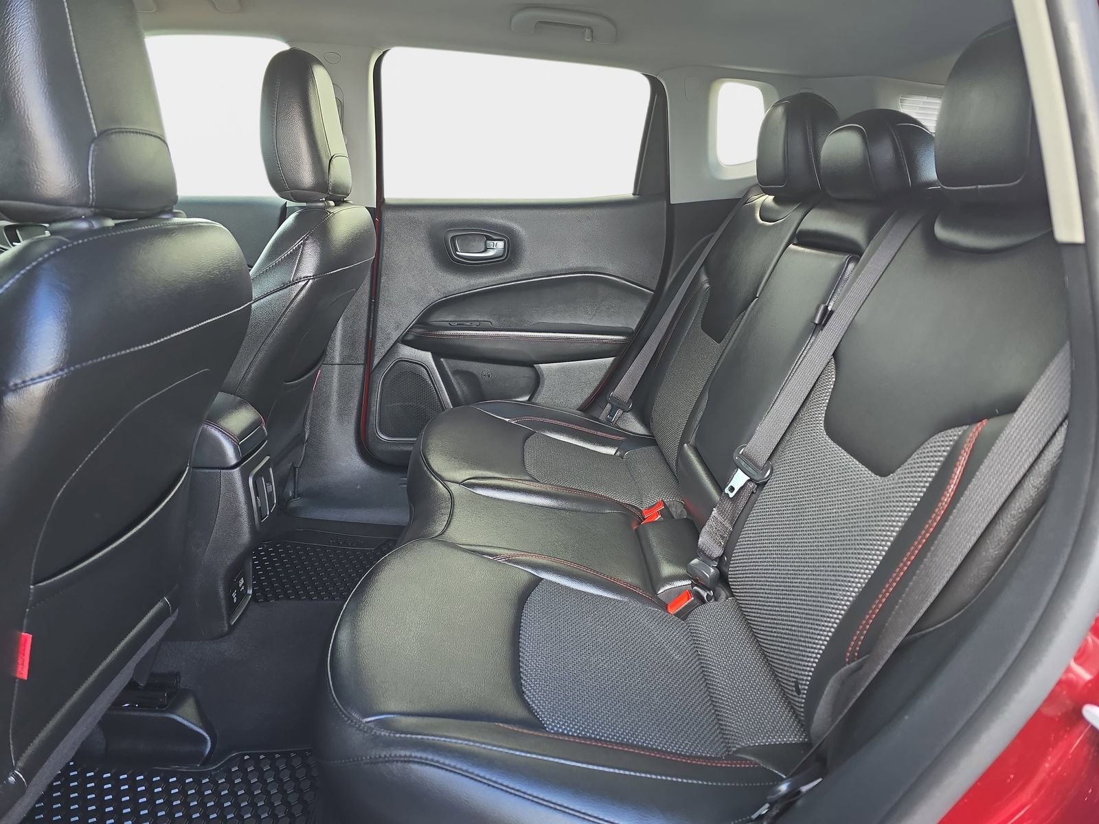 Used 2021 Jeep Compass Trailhawk w/ Convenience Group image 16