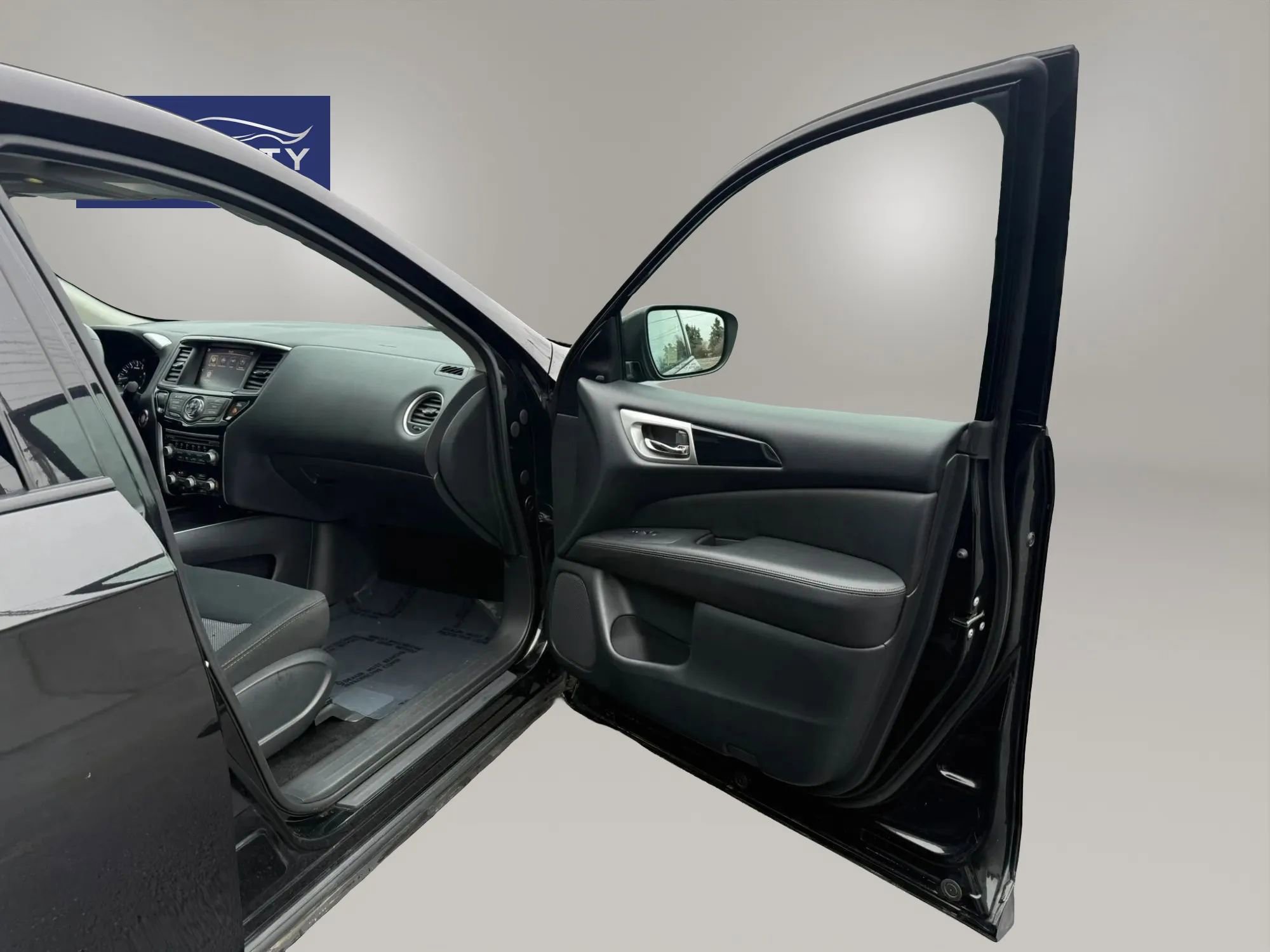 Used 2019 Nissan Pathfinder SV AWD/4WD image 27