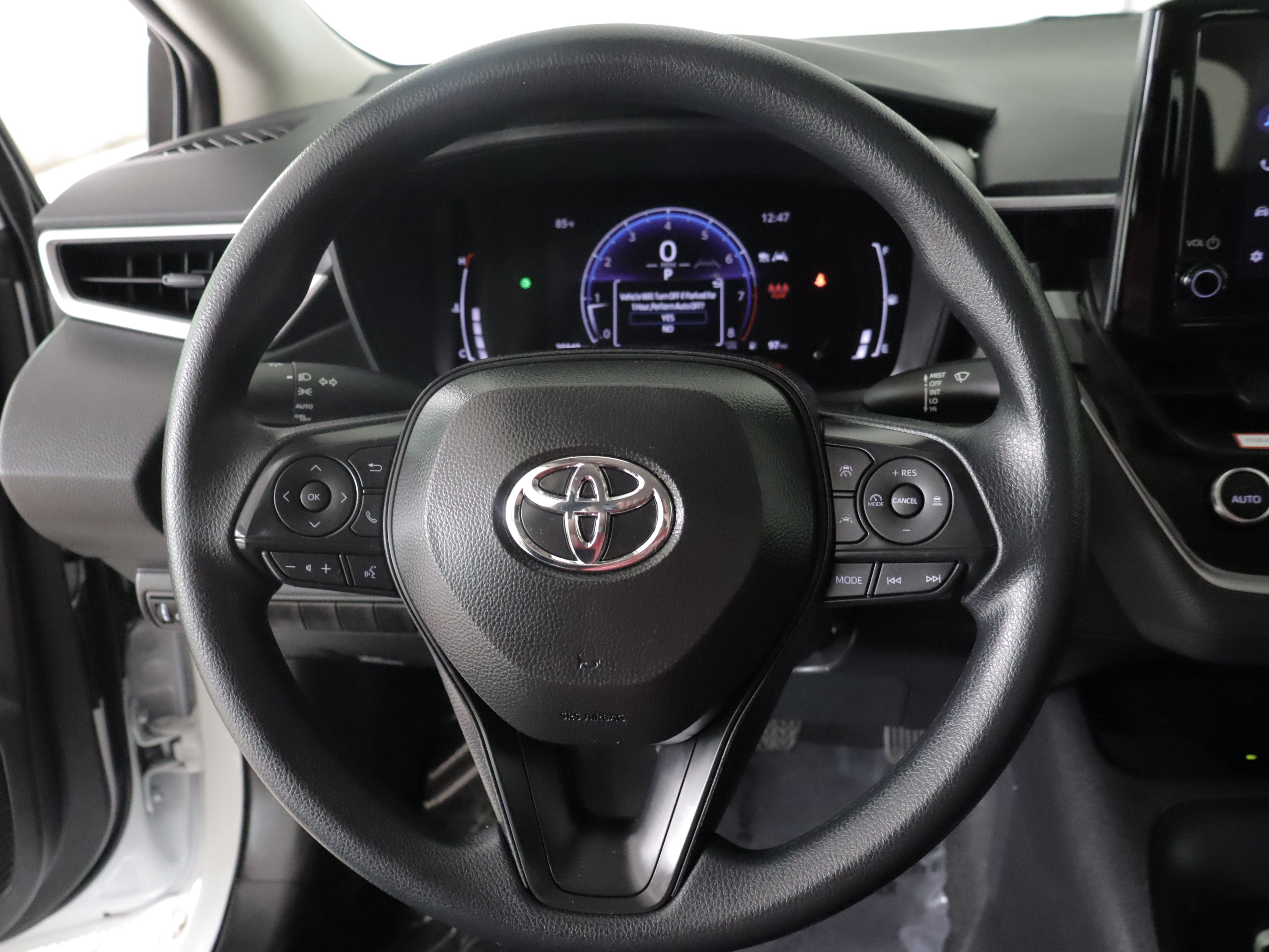 Used 2026 Toyota Corolla LE w/ LE Premium Package FWD image 12
