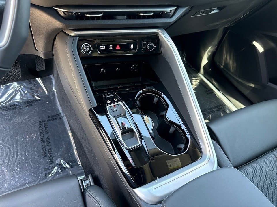 Certified 2025 Audi Q5 Premium w/ Premium Plus AWD/4WD image 18