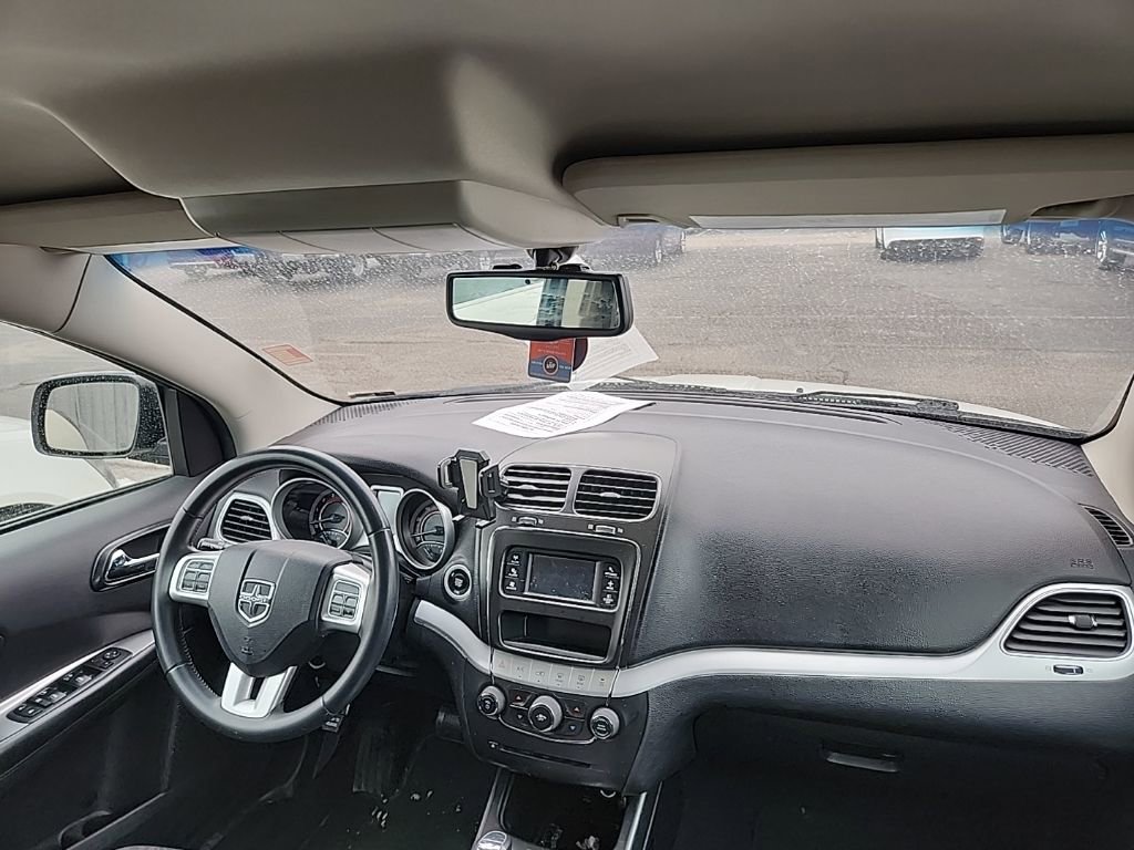 Used 2017 Dodge Journey SE w/ Flexible Seating Group image 10