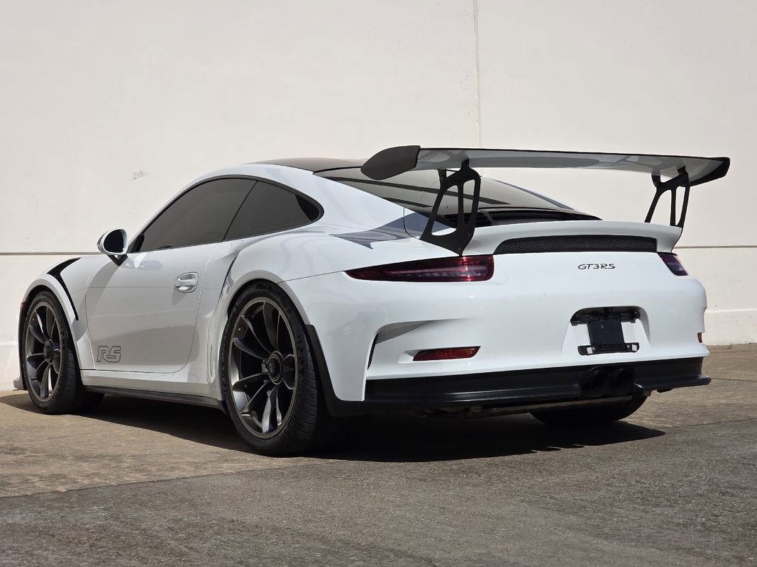 Used 2016 Porsche 911 GT3 RS image 3