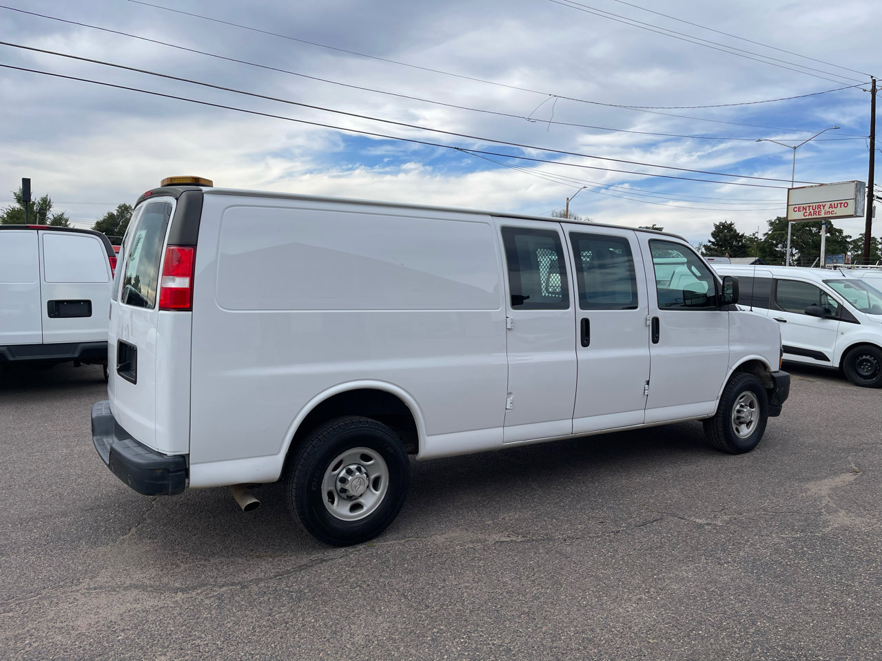 Used 2020 Chevrolet Express 2500 Extended w/ Communications Package image 4