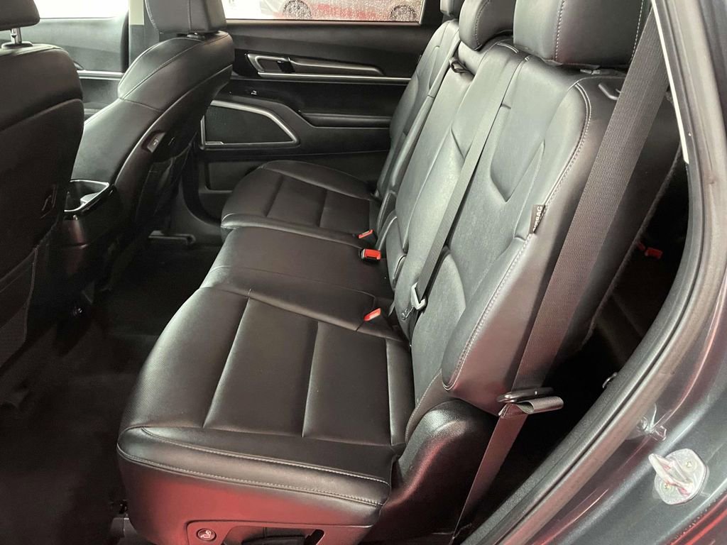 Used 2023 Kia Telluride LX image 22