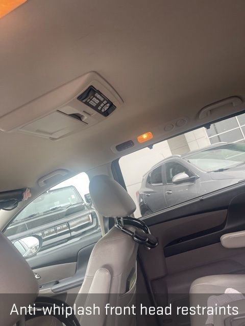 Used 2016 Honda Odyssey SE image 15