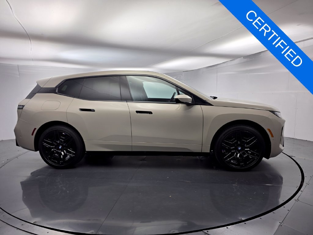 Certified 2026 BMW iX xDrive60 w/ M Sport Package AWD/4WD image 3