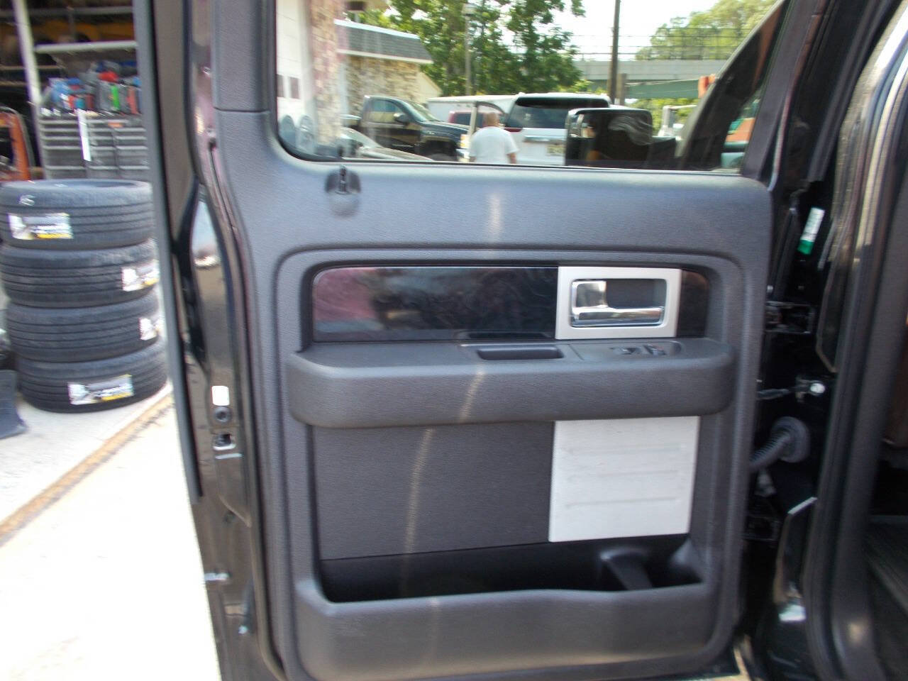 Used 2012 Ford F150 Platinum w/ Max Trailer Tow Pkg AWD/4WD image 15