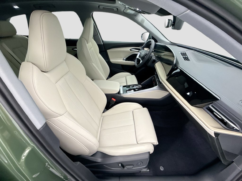 Used 2026 Audi Q5 Premium Plus AWD/4WD image 19